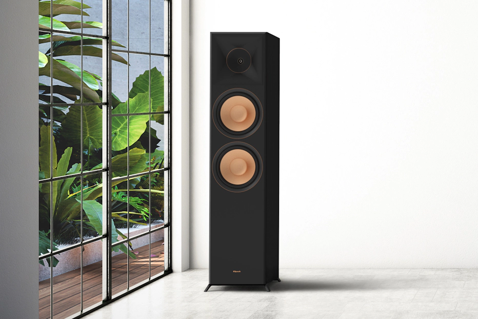 Speakers Category Floors RP 8060 FA black 2000x1333